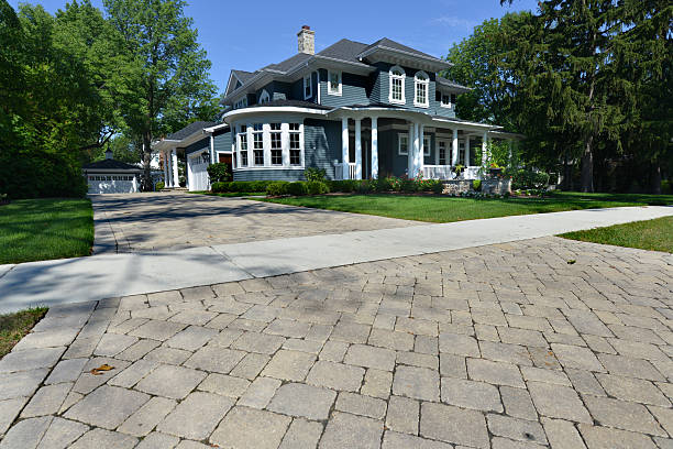 Best Commercial Driveway Paving in Lansing, KS